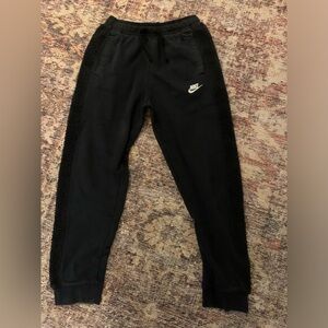 Boys Nike sweatpants black size large